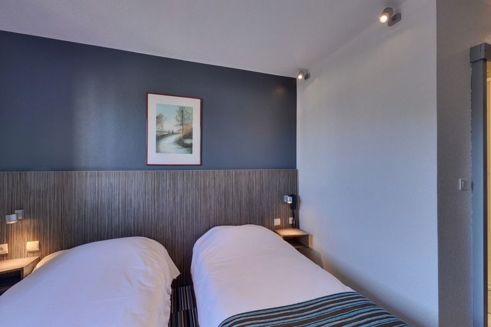 Hotel Bollaert Lens Bagian luar foto