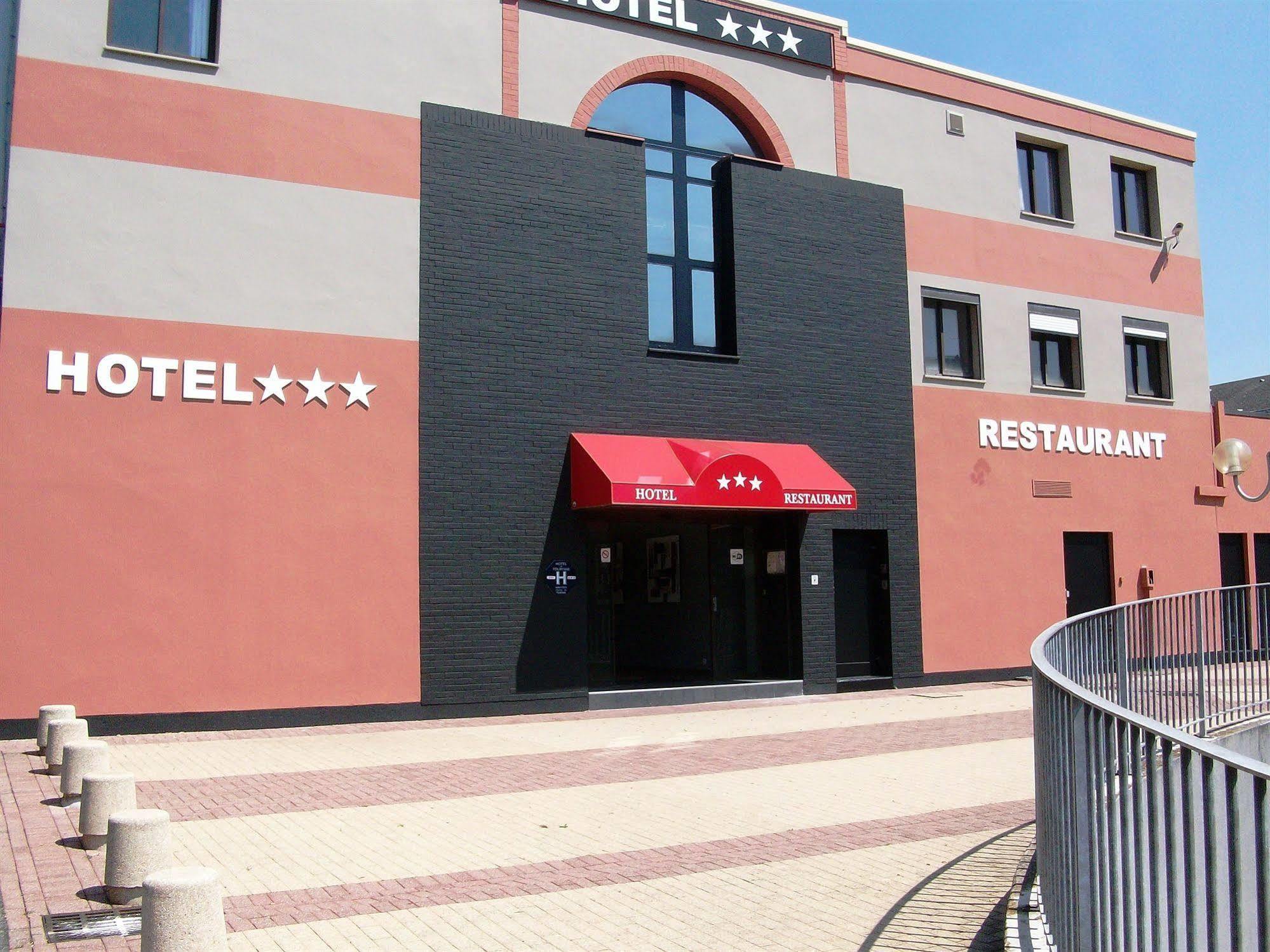 Hotel Bollaert Lens Bagian luar foto